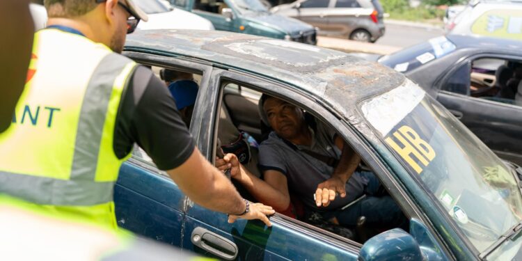 INTRANT interviene 17 rutas en Santiago por aumentos no autorizados en precio del pasaje y fiscaliza 85 vehículos irregulares