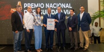 INTRANT realiza primera edición del Premio Nacional de Seguridad Vial; reconoce 13 empresas
