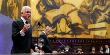Ricardo de los Santos presenta balance de gestión con 416 iniciativas aprobadas y avances históricos en el Senado