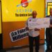 LEIDSA entrega de RD$30 millones a artesano ganador del Loto
