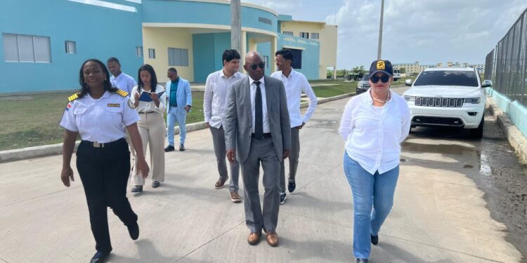 Ministerio de Justicia inicia proceso para instalar Oficiales de Derechos Humanos en los centros penitenciarios