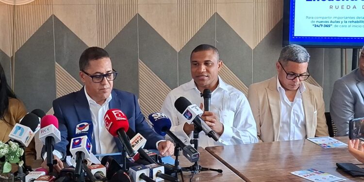 Gobierno ha entregado 926 nuevas aulas y proyecta alcanzar meta de 1,500 para el inicio del año escolar 2026-2027