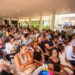 UASD habilita espacio bajo techo para familiares de graduandos