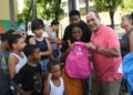 Regidor Moya entrega útiles escolares a niños de San Carlos y otros sectores de la Circunscripción 1 DN