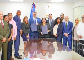 Cámara de Cuentas y sociedad civil suscriben Lineamientos de la Mesa de Control Social de Santo Domingo