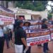Contratistas de escuelas protestas en reclamos de devolución de RD$ 80 millones por retenciones, consideran indebidas
