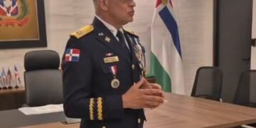 Director general de la Policía Nacional promueve respeto mutuo y cercanía entre los policías y la ciudadanía