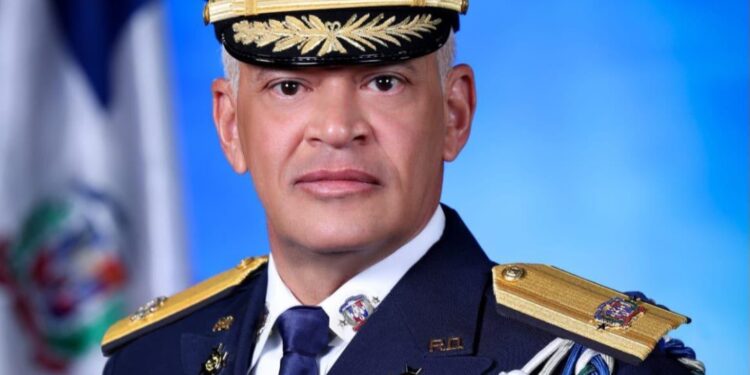 Director general PN fortalece su estructura operativa con cambios y designaciones en direcciones centrales, regionales y de áreas especializadas