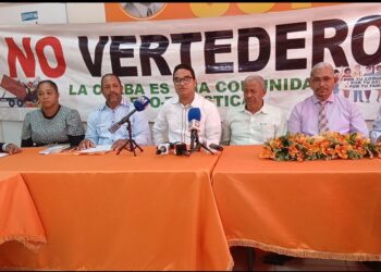 Cristianos evangélicos de Pedro Brand expresan apoyo a lucha contra instalacion de vertedero en La  Cuava