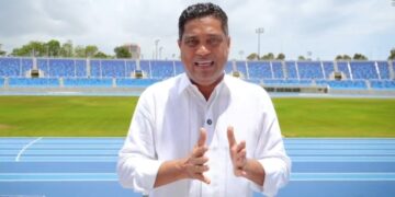 Ministro Kelvin Cruz aclara acceso al Estadio Olímpico Félix Sánchez para atletas de alto rendimiento