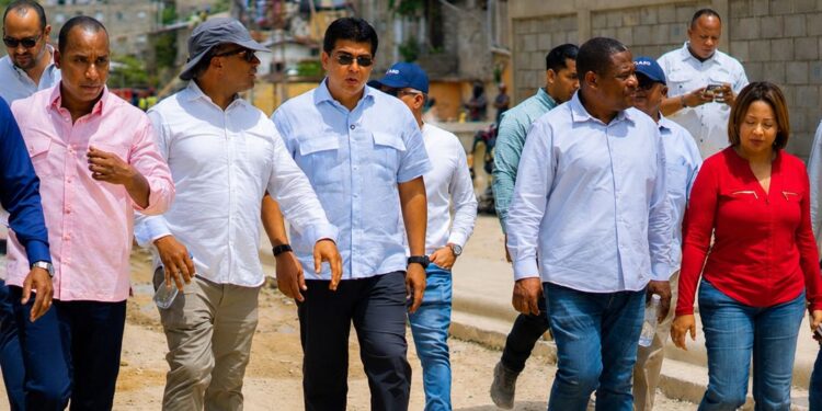 Diputados SDO destacan avance en saneamiento cañadas ejecuta la CAASD en ese municipio