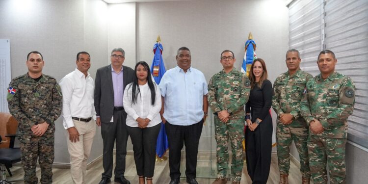 ECO5RD y el Ejército de República Dominicana suscriben acuerdo para fortalecer la gestión de residuos sólidos