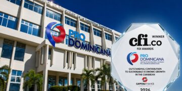 ProDominicana recibe premio internacional por su contribución al crecimiento económico sostenible del Caribe