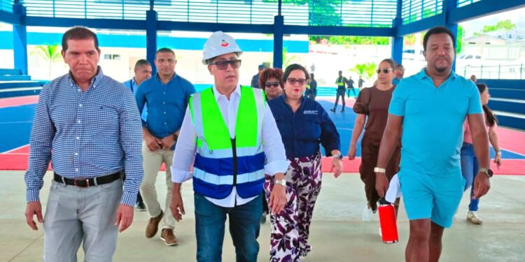 Complejo Educativo y Deportivo Pedro Martínez de 55 aulas en Manoguayabo está listo para ser entregado
