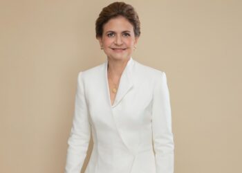 Raquel Peña mantiene liderazgo firme de cara a elecciones 2028