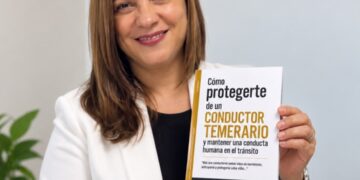 Embajadora de la Educación Vial Familiar, donará 50 libros a escuelas y colegios de Santo Domingo Oeste
