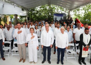 Presidente Luis Abinader inaugura carretera Nizao-Sabana Larga-Ocoa y fortalece conexión entre Cibao y Sur
