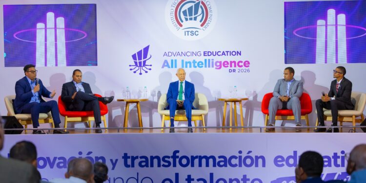 ITSC conecta educación, innovación e inteligencia artificial en jornada “Advancing Education: All Intelligence DR 2026”