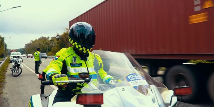 DIGESETT presenta audiovisual sobre técnicas de manejo de motocicletas de alto cilindraje aprendida en España y aplicada en el país para fortalecer la seguridad vial