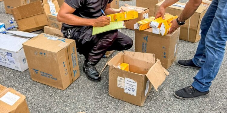 Incautan 46 millones de medicamentos e insumos hospitalarios a red ilegal