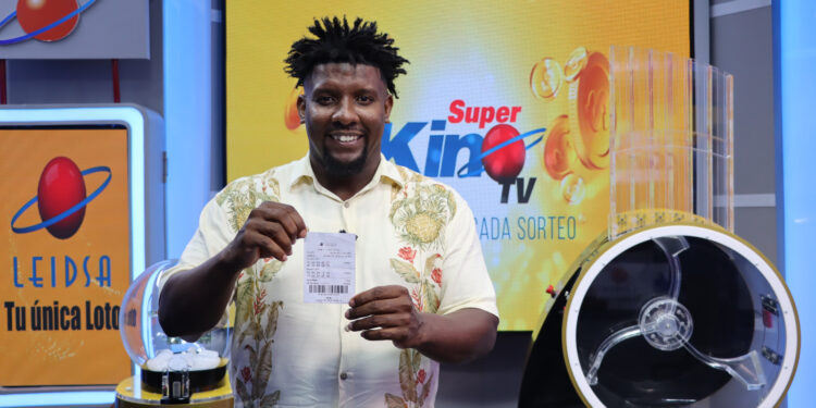 Motoconchista de San Cristóbal gana RD$25 millones en el Super Kino TV de LEIDSA