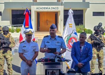 Neutralizar narcolancha con más de una tonelada de presunta cocaina
