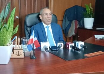 INAVI entrega cheques por indemnización a más de 800 exservidores públicos